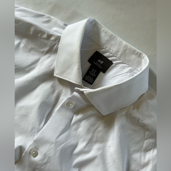 White Dress Shirt - Long Sleeve - XL - Picture 2 of 3